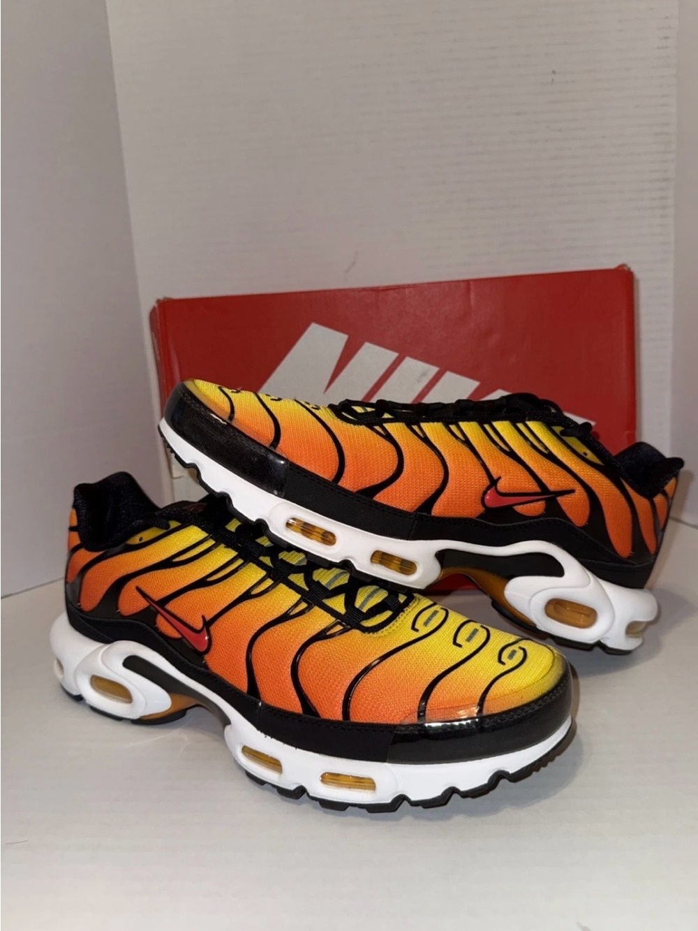 Men's Nike Air Max Plus Black/Pimento-Bright Ceramic size 13 NWB - Picture 5 of 9
